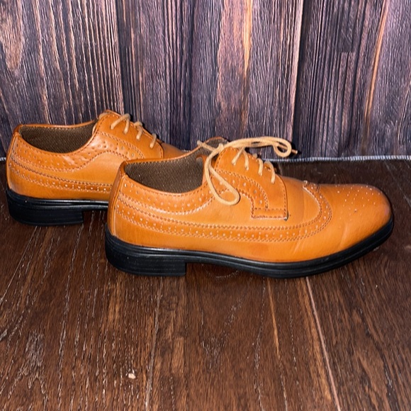 Deer Stags Kids' Ace Dress Comfort Wingtip Oxford - Picture 3 of 7